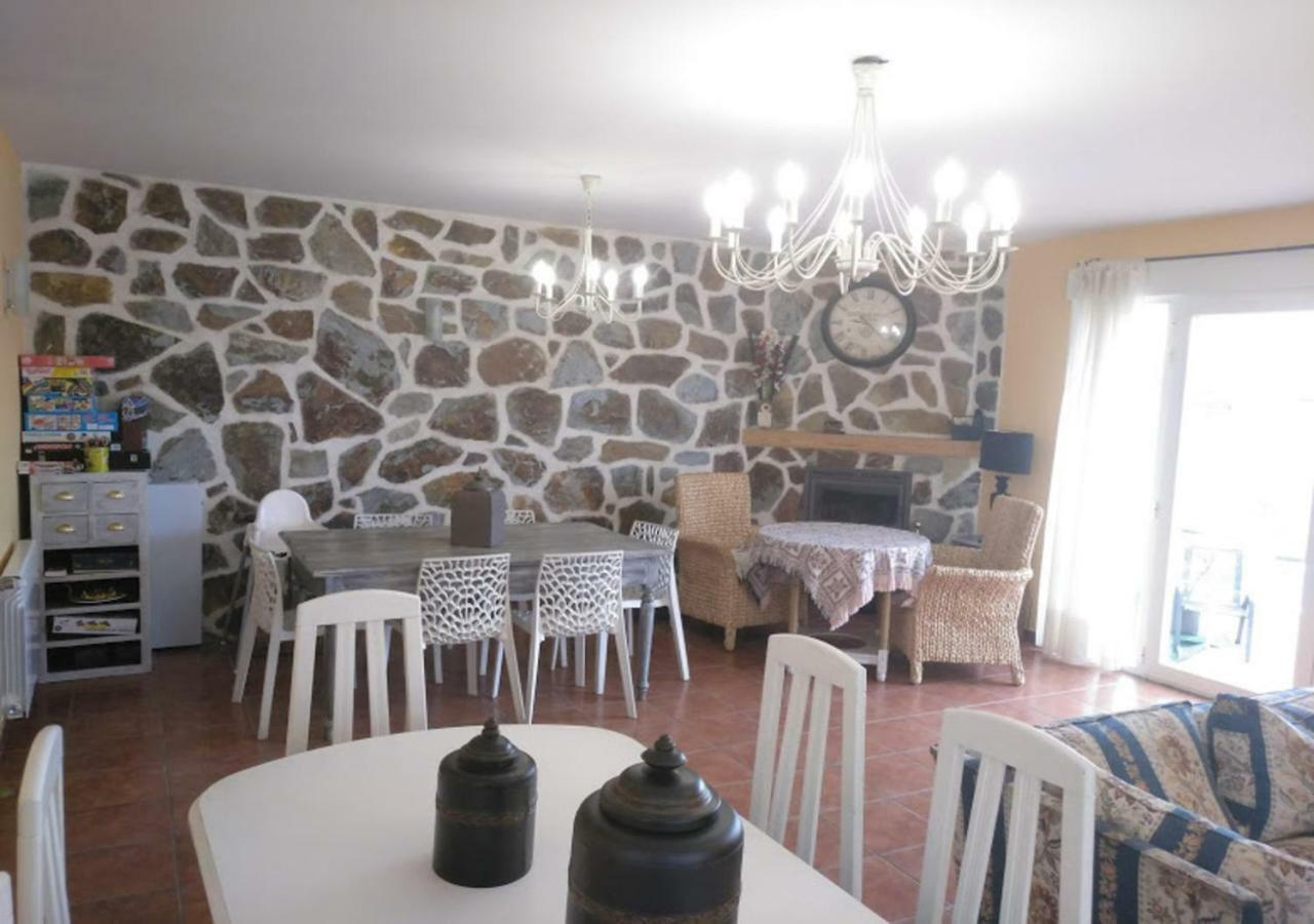 Tiara Vacaciones Villa Nava de la Asuncion Dış mekan fotoğraf